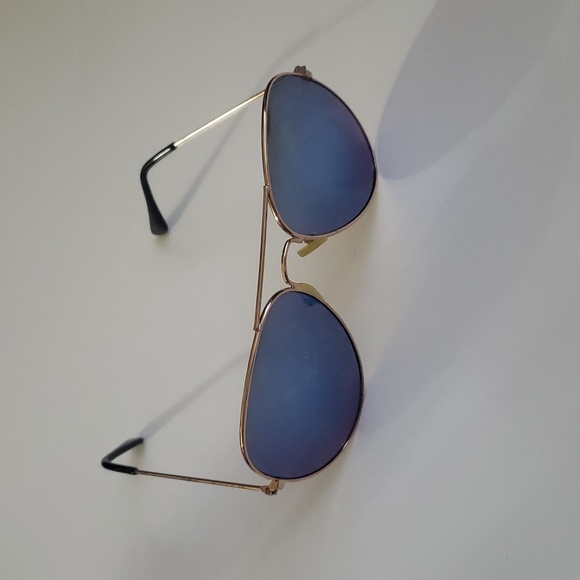 F21 Aviator Sunglasses 🕶 - Picture 11 of 11